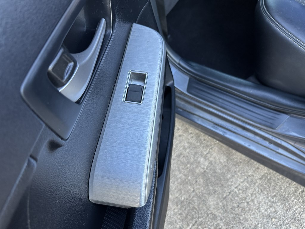 2014 Toyota Camry Image 23