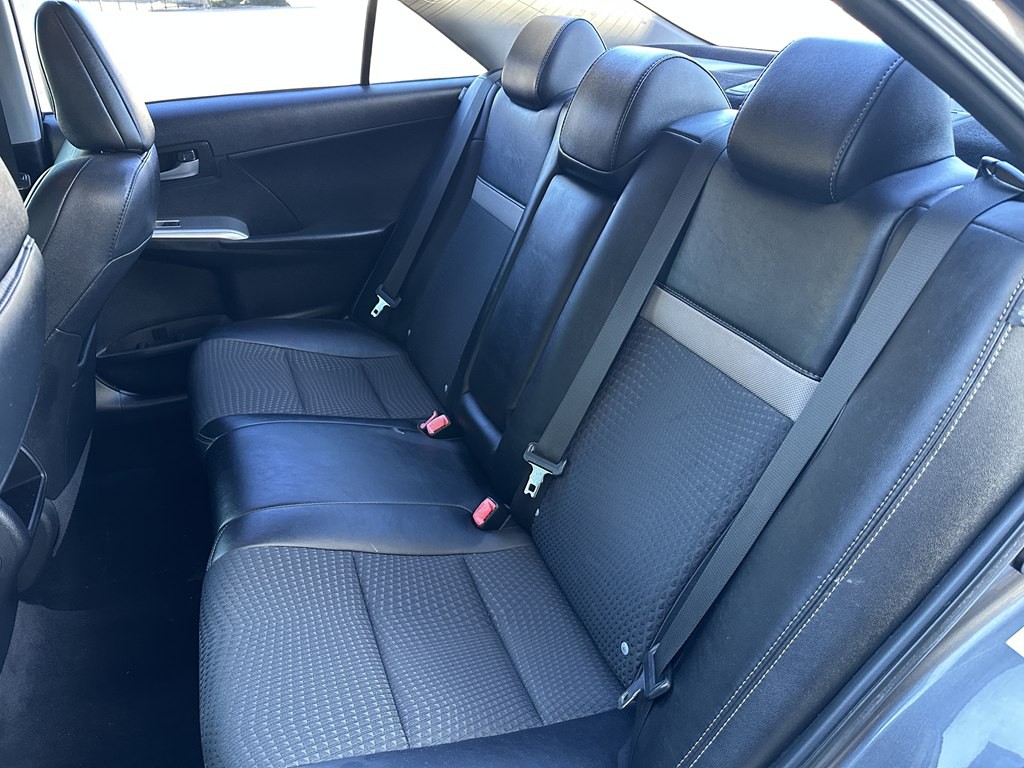 2014 Toyota Camry Image 25