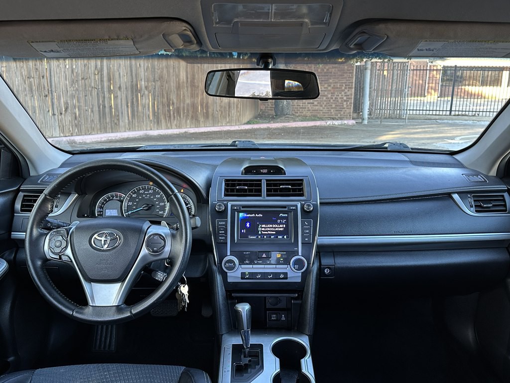 2014 Toyota Camry Image 26