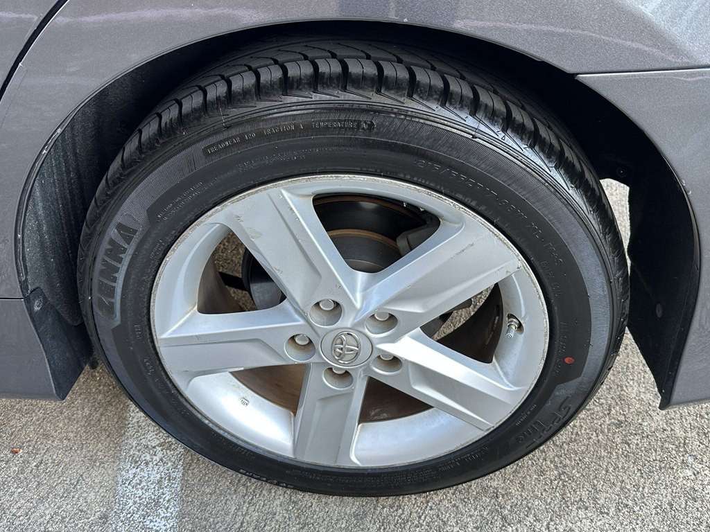 2014 Toyota Camry Image 31