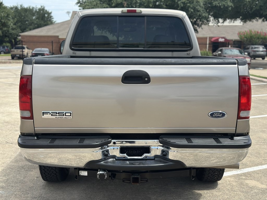 2005 Ford F-250 Image 8