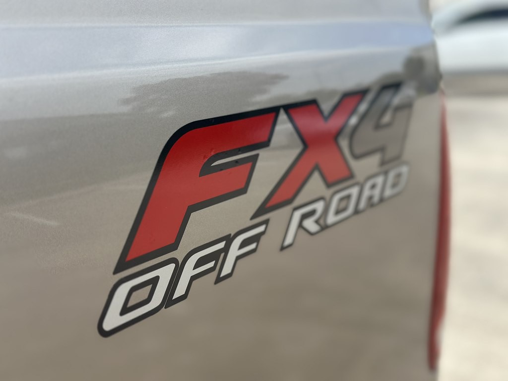 2005 Ford F-250 Image 13