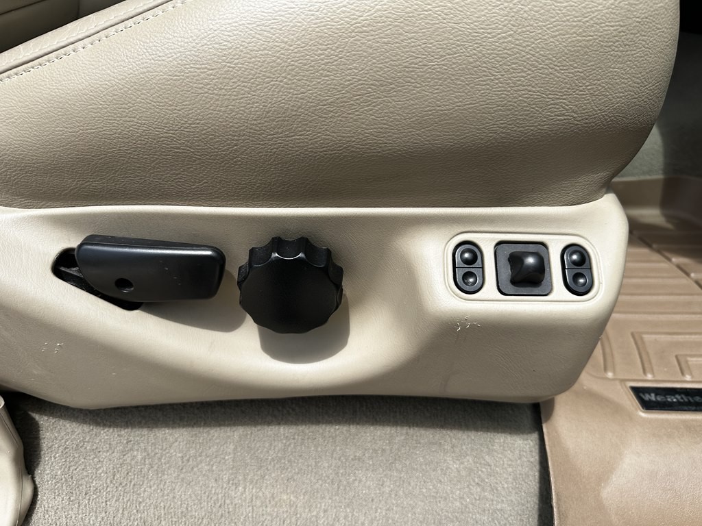 2005 Ford F-250 Image 36