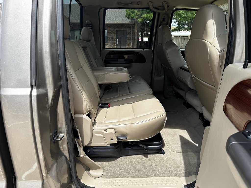 2005 Ford F-250 Image 42