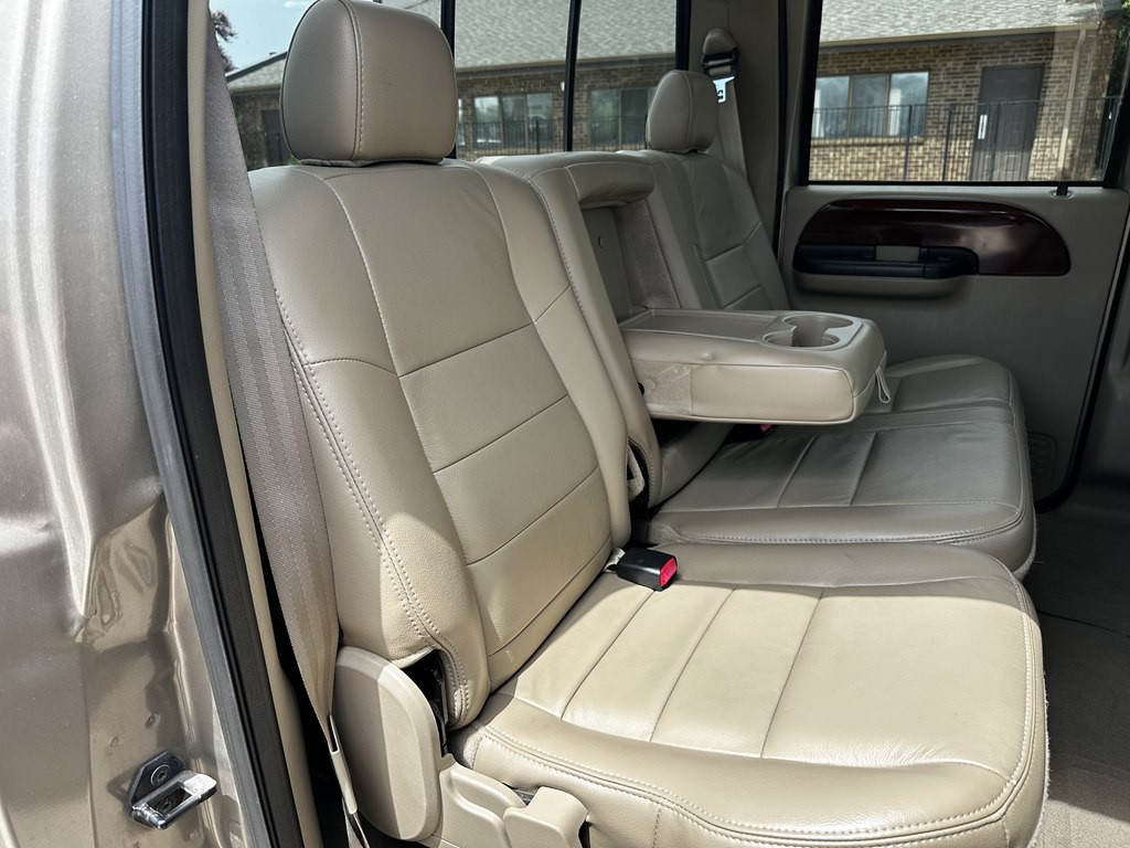 2005 Ford F-250 Image 43