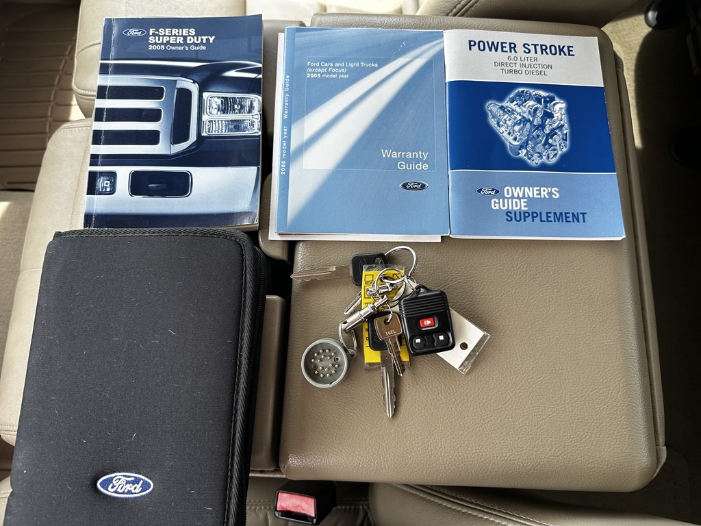 2005 Ford F-250 Image 65