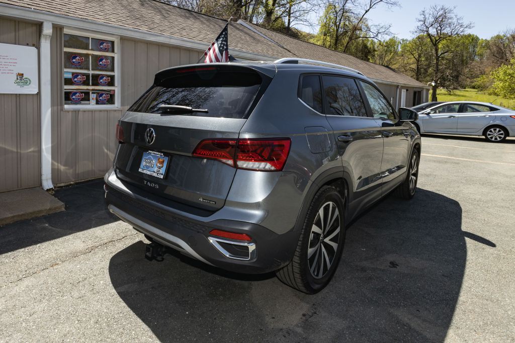 2022 Volkswagen Taos Image 10