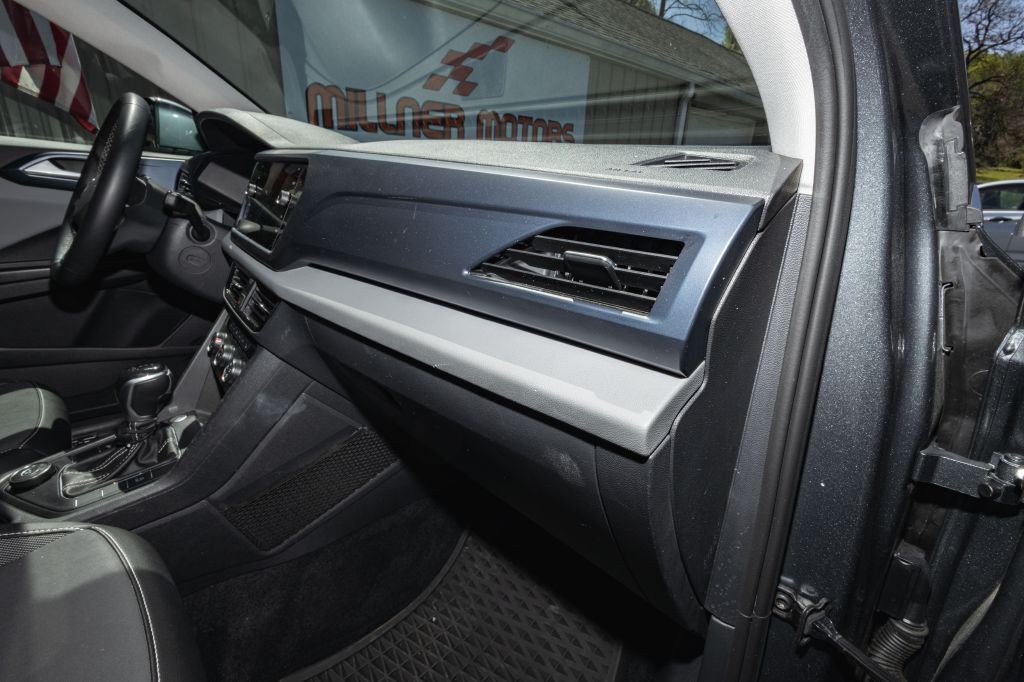 2022 Volkswagen Taos Image 11