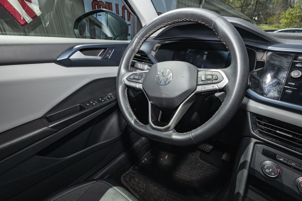 2022 Volkswagen Taos Image 16