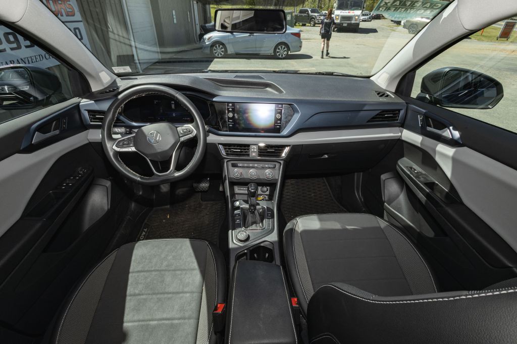 2022 Volkswagen Taos Image 21