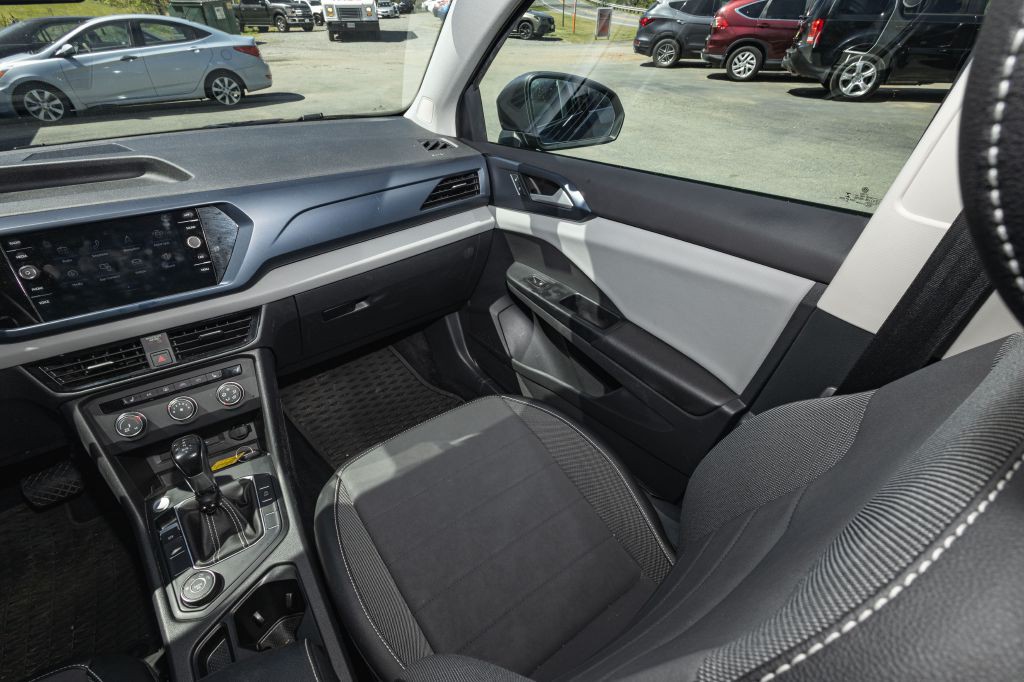 2022 Volkswagen Taos Image 23