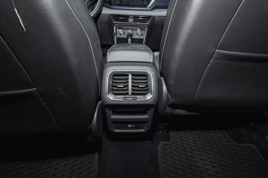 2022 Volkswagen Taos Image 24