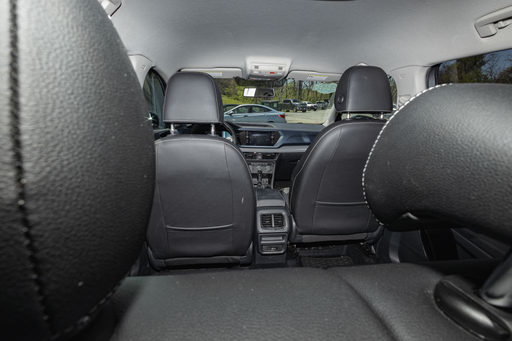 2022 Volkswagen Taos Image 45