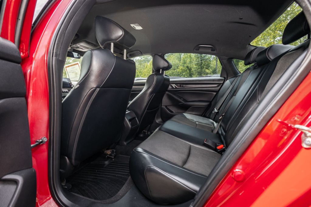 2018 Honda Accord Image 7