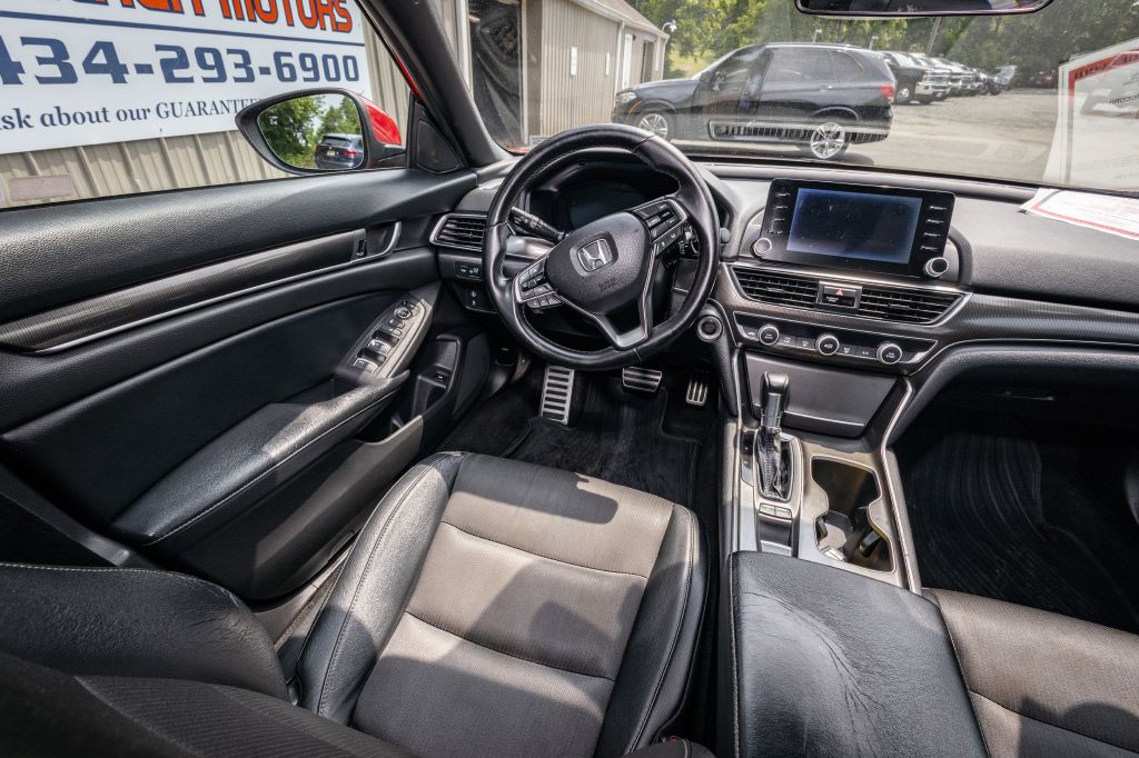 2018 Honda Accord Image 12