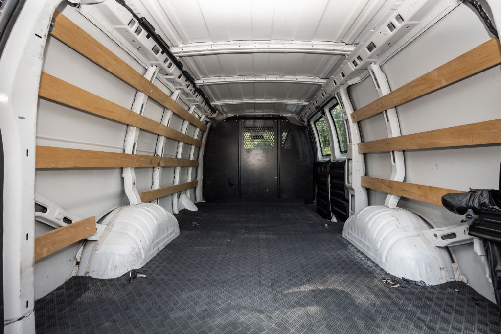 2023 Chevrolet Express Image 9