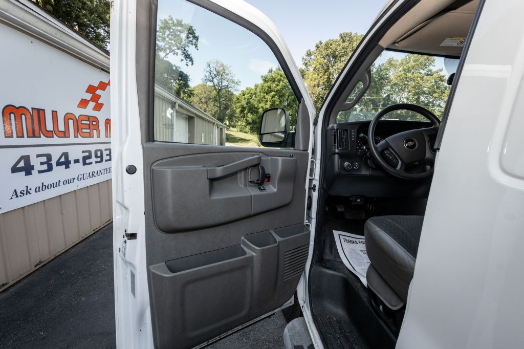 2023 Chevrolet Express Image 16