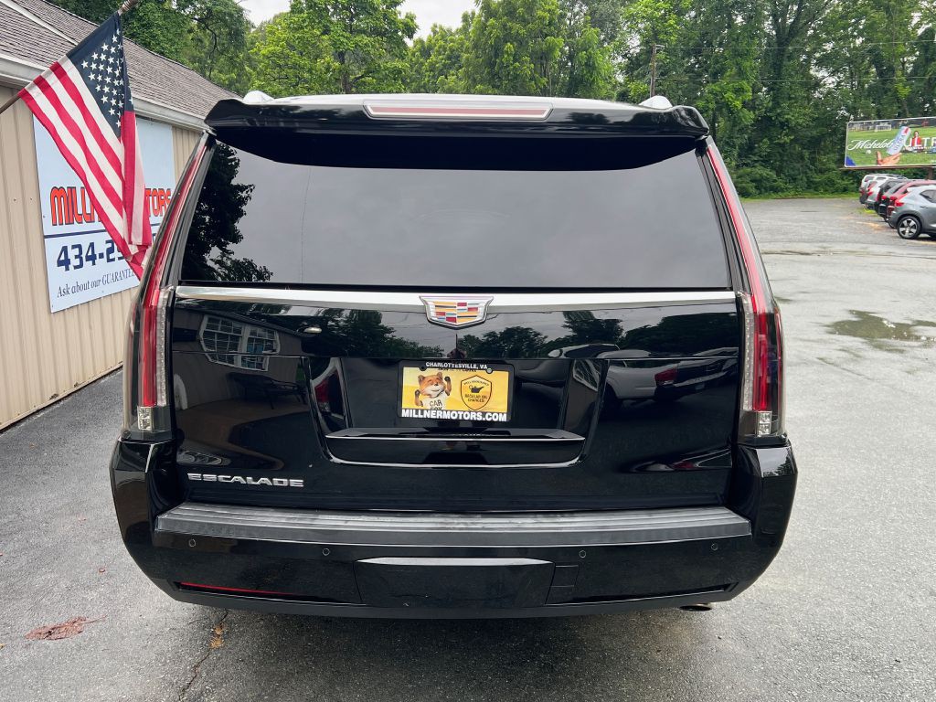 2018 Cadillac Escalade Image 5