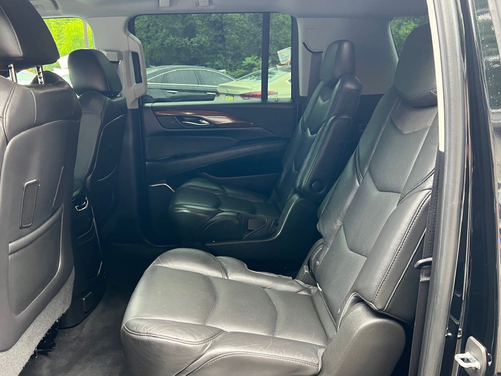 2018 Cadillac Escalade Image 7