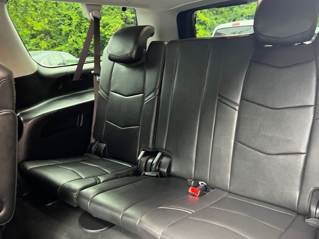 2018 Cadillac Escalade Image 8