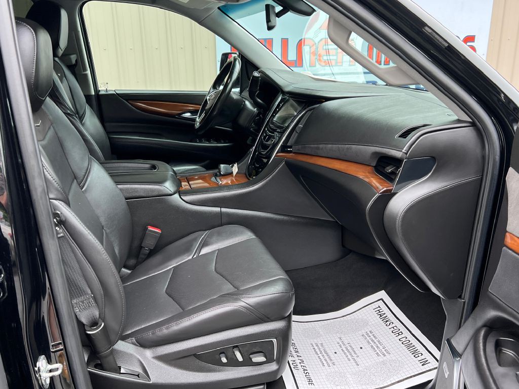 2018 Cadillac Escalade Image 11