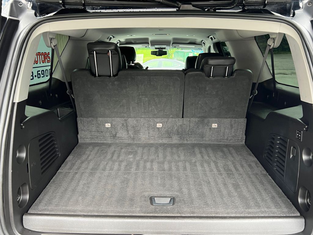 2018 Cadillac Escalade Image 16