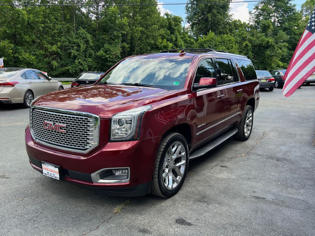 2017 GMC Yukon Image 3
