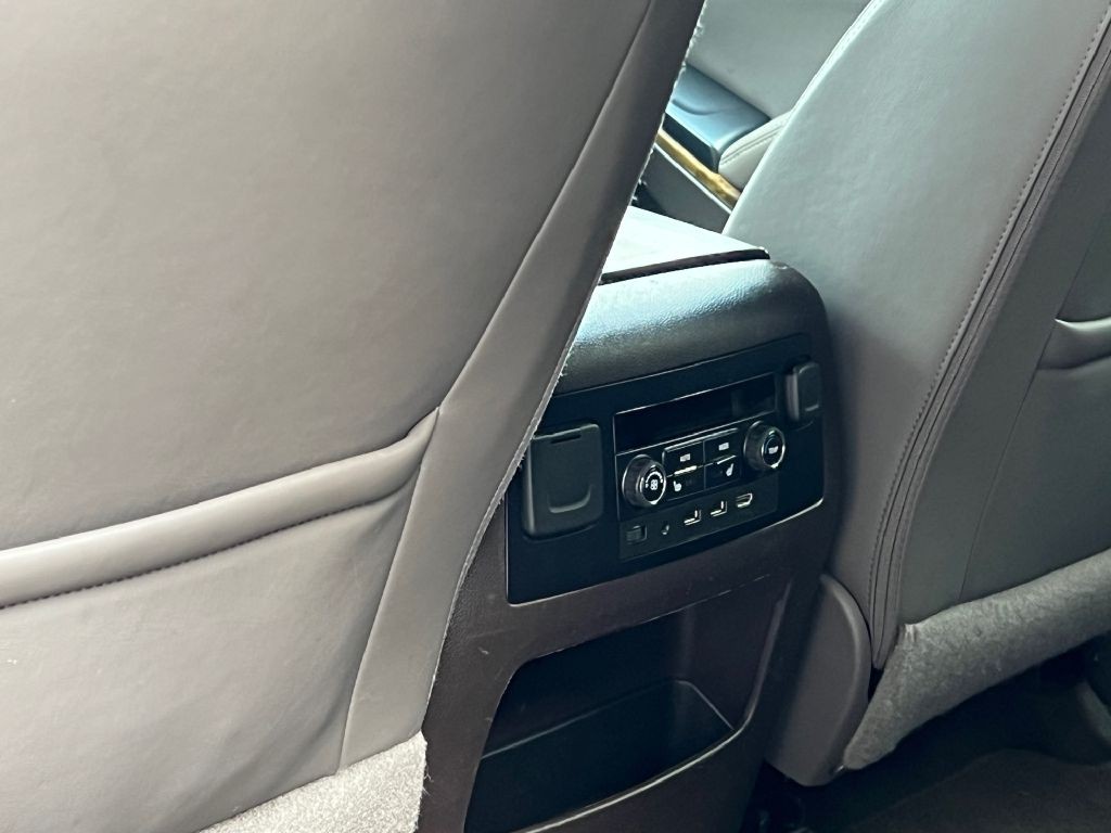 2017 GMC Yukon Image 10