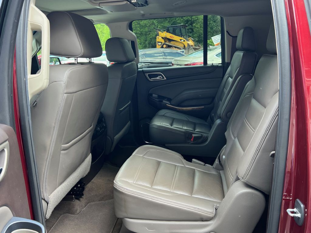 2017 GMC Yukon Image 12