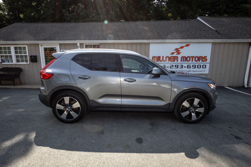 2019 Volvo XC40 Image 1