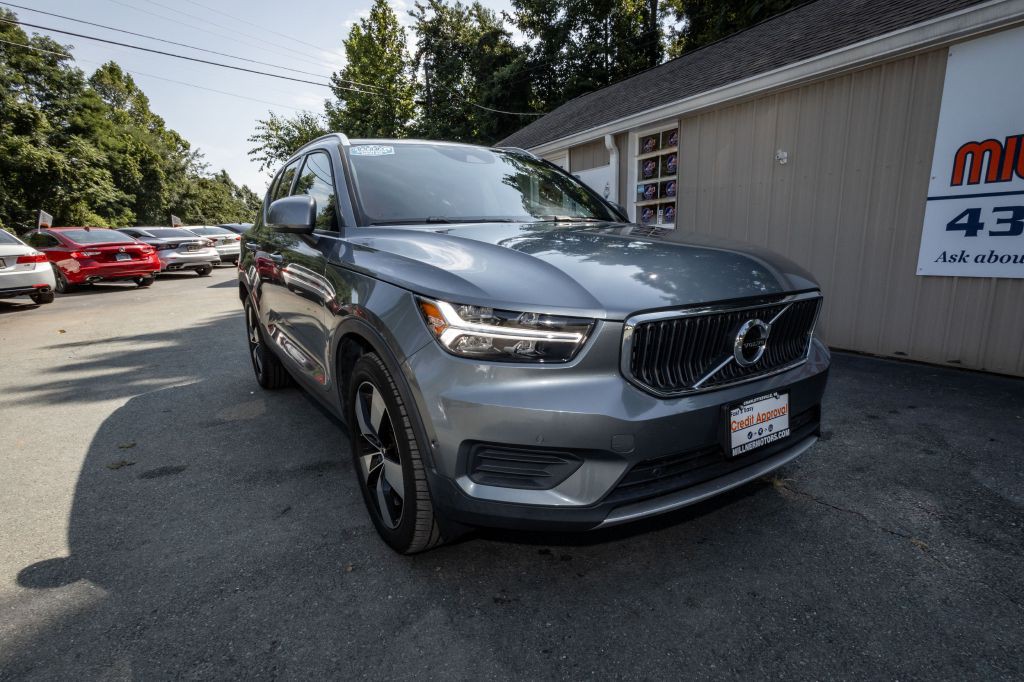2019 Volvo XC40 Image 2