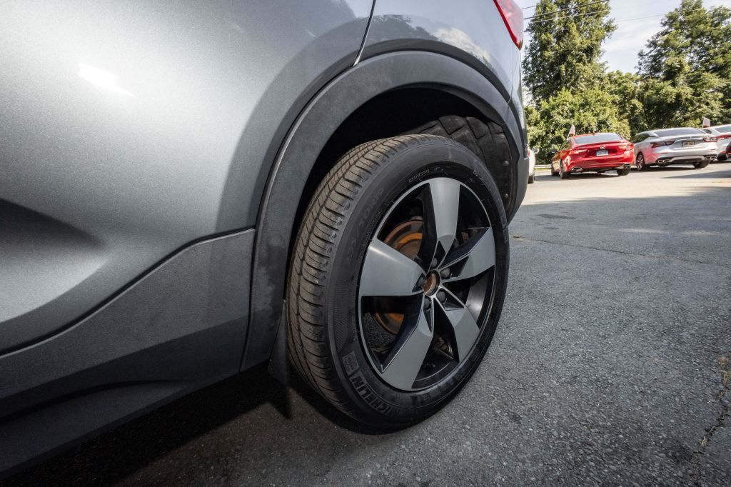 2019 Volvo XC40 Image 6