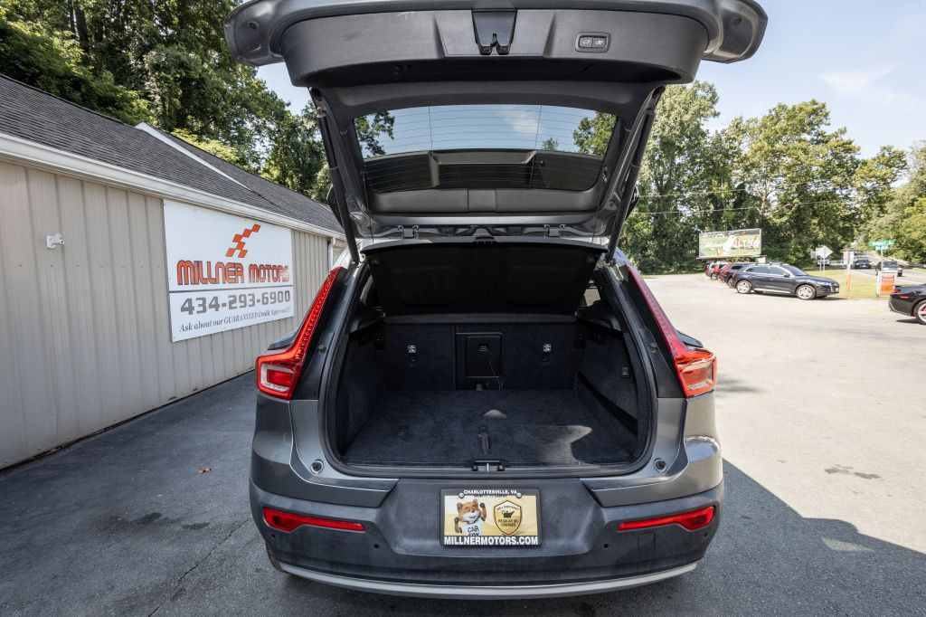 2019 Volvo XC40 Image 9