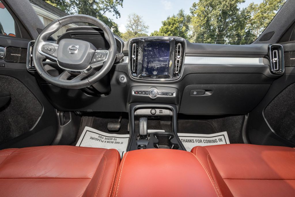 2019 Volvo XC40 Image 20