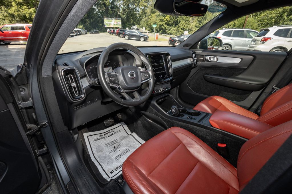 2019 Volvo XC40 Image 27