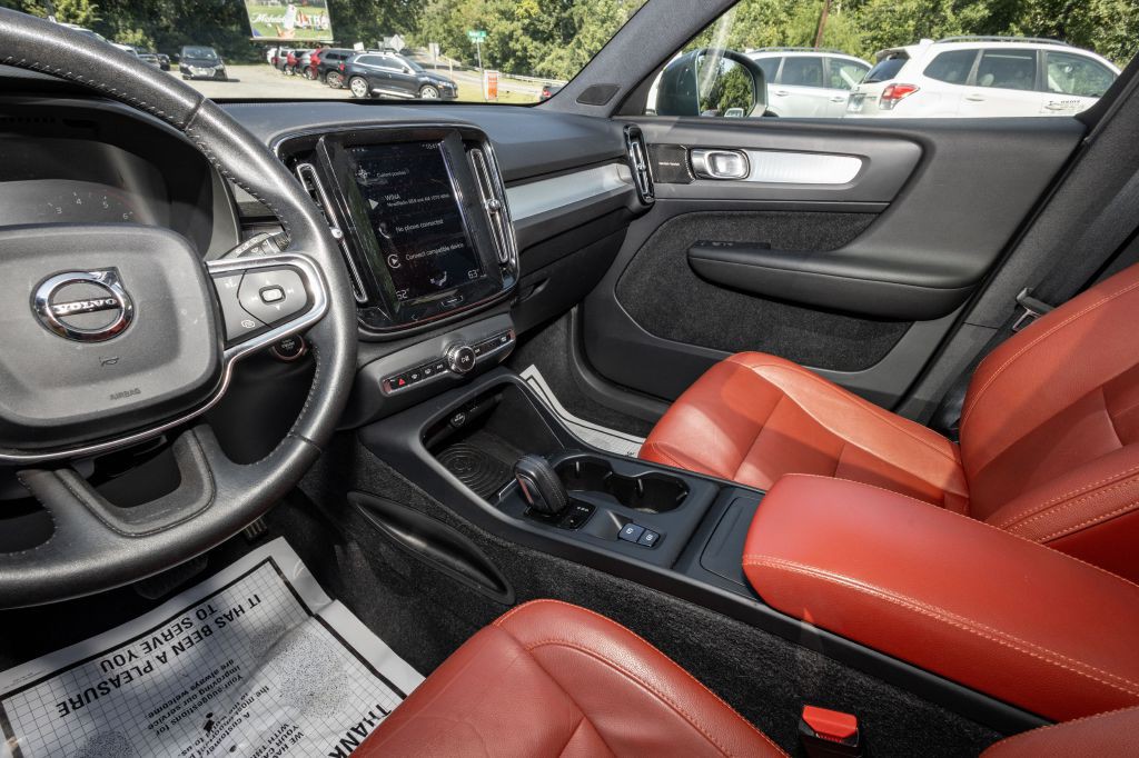 2019 Volvo XC40 Image 29