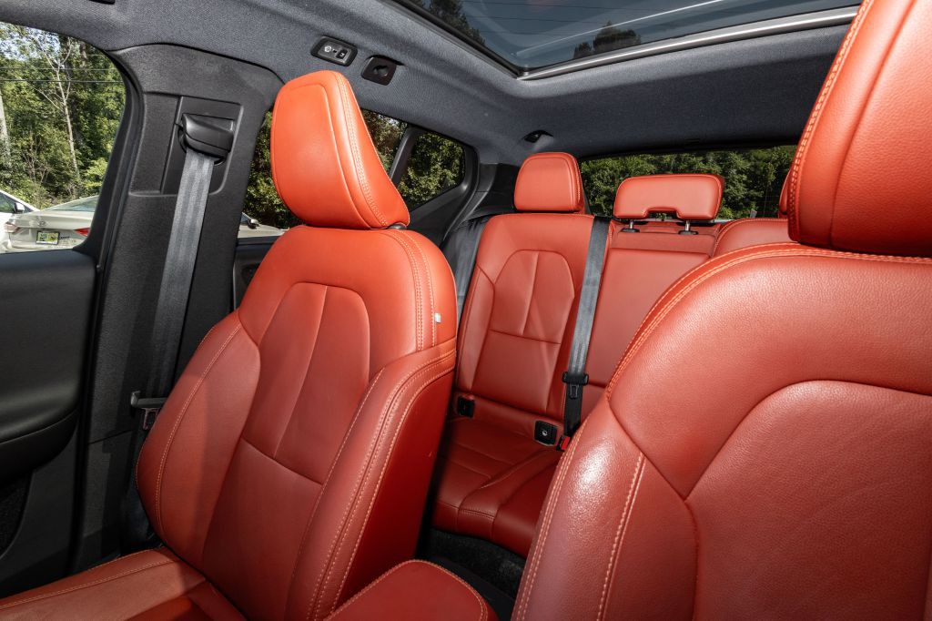 2019 Volvo XC40 Image 32