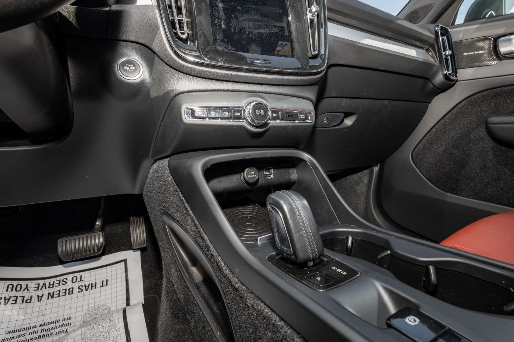 2019 Volvo XC40 Image 33