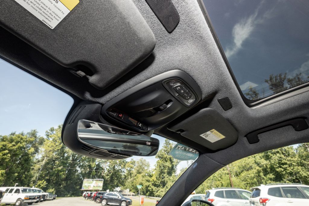 2019 Volvo XC40 Image 36