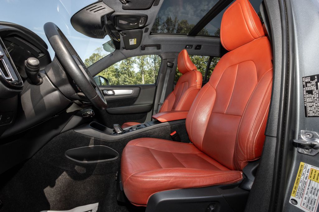 2019 Volvo XC40 Image 38
