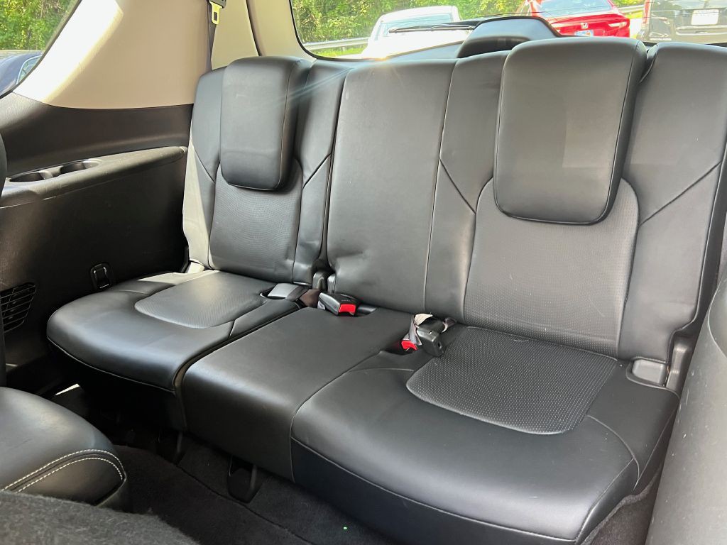 2015 INFINITI QX80 Image 16