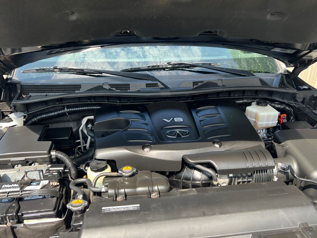 2015 INFINITI QX80 Image 28