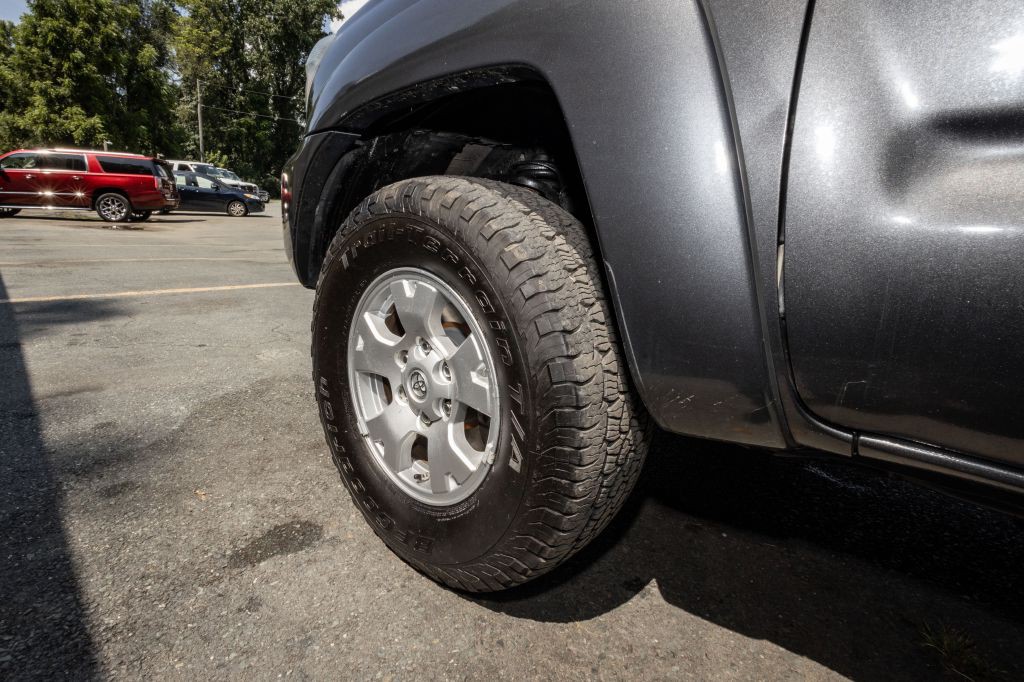 2013 Toyota Tacoma Image 3