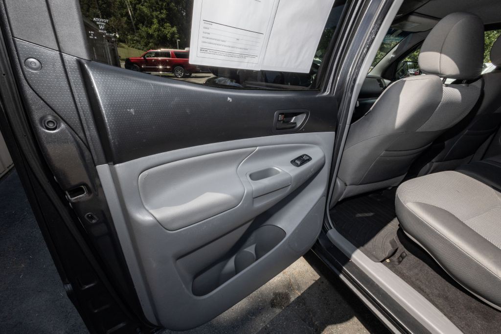 2013 Toyota Tacoma Image 13