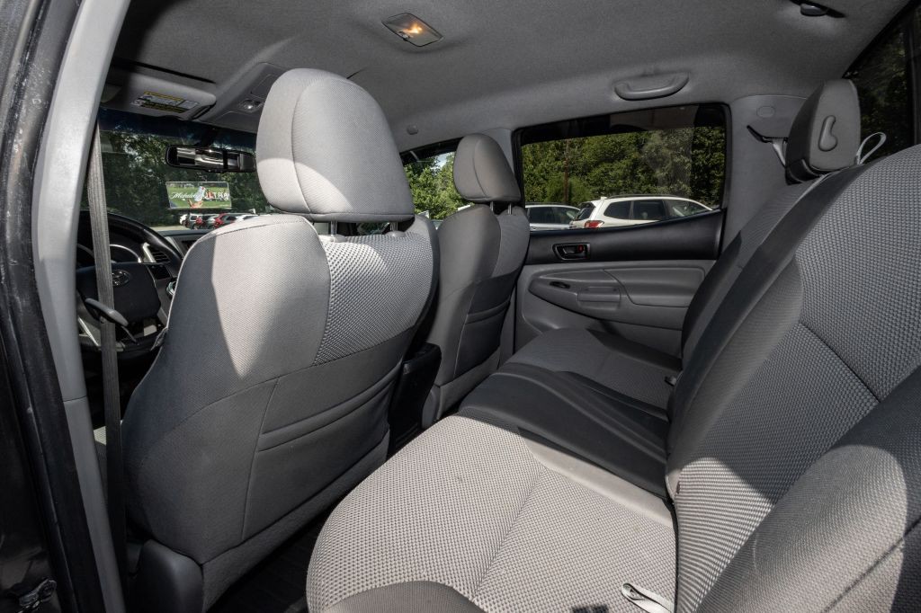 2013 Toyota Tacoma Image 14