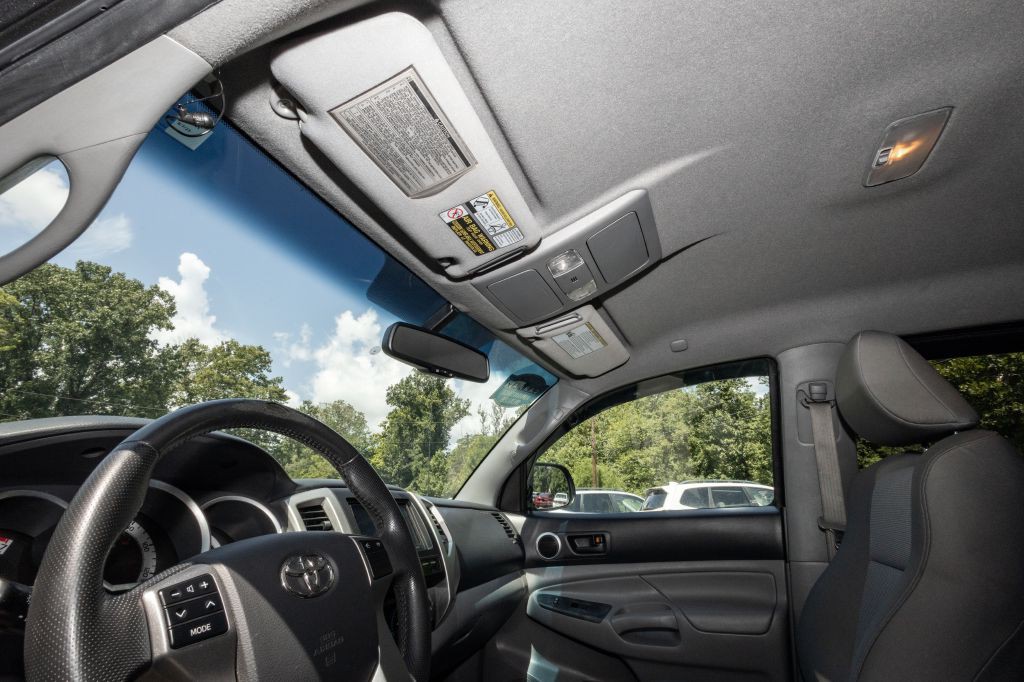 2013 Toyota Tacoma Image 25