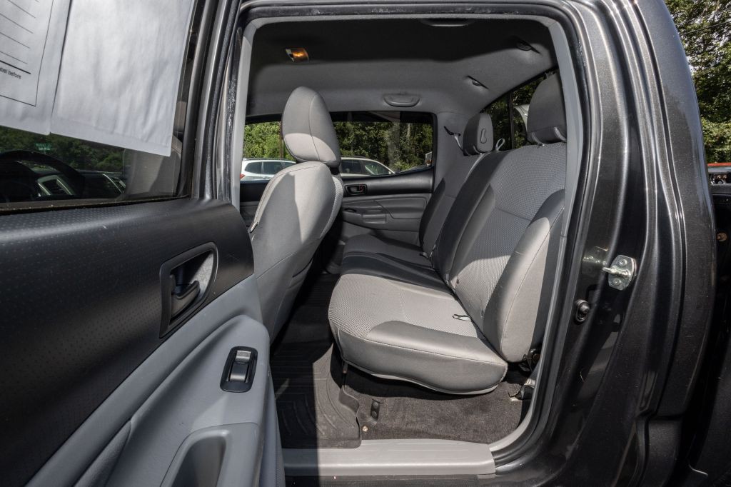 2013 Toyota Tacoma Image 27