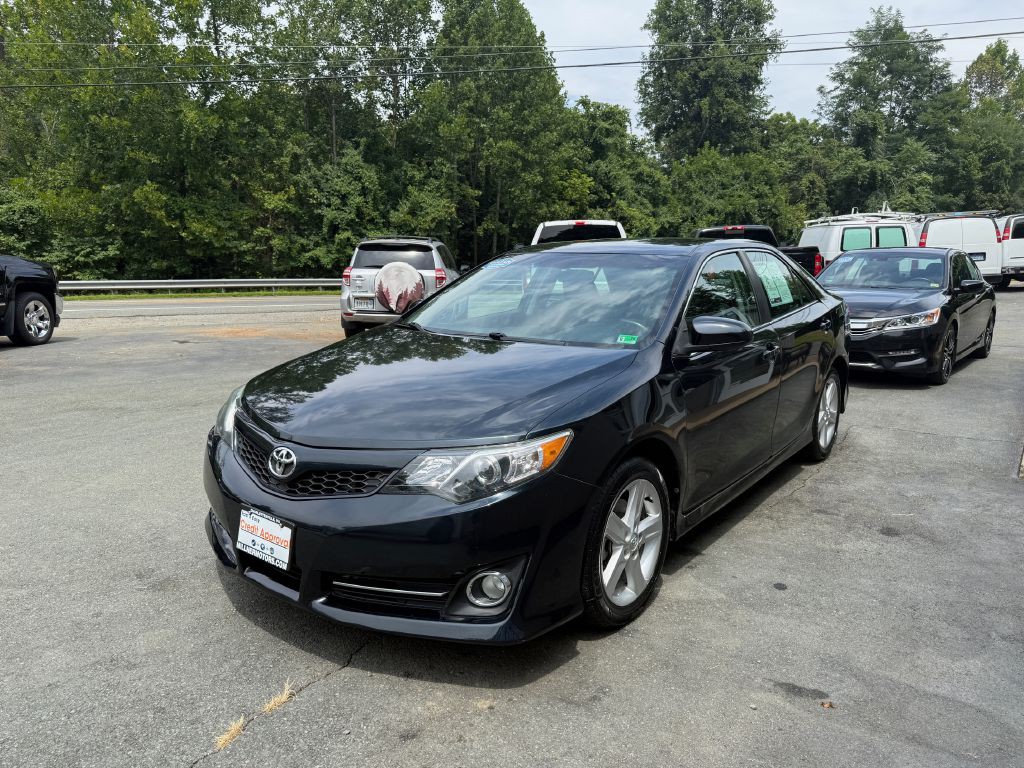 2014 Toyota Camry Image 3