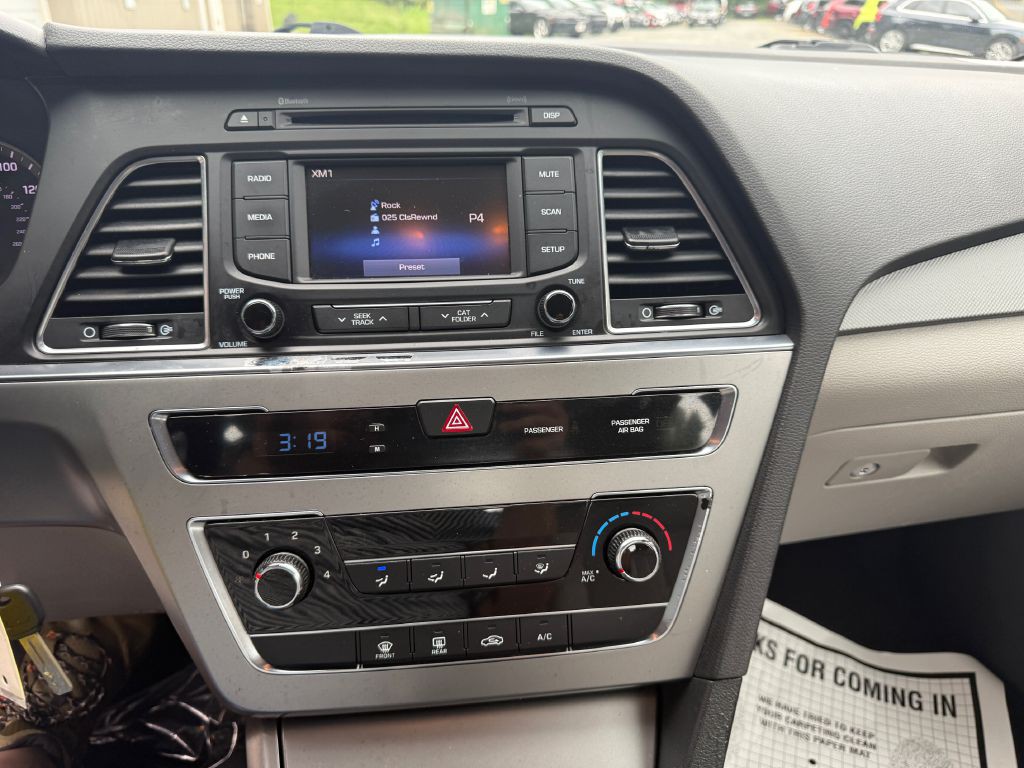 2015 Hyundai Sonata Image 10