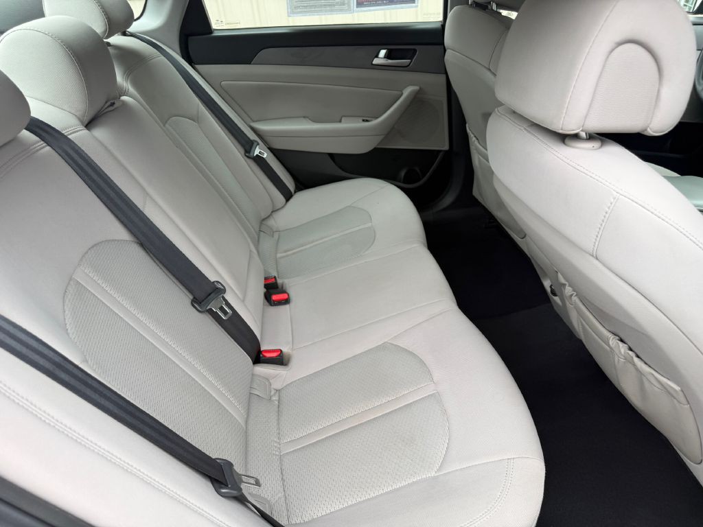 2015 Hyundai Sonata Image 16